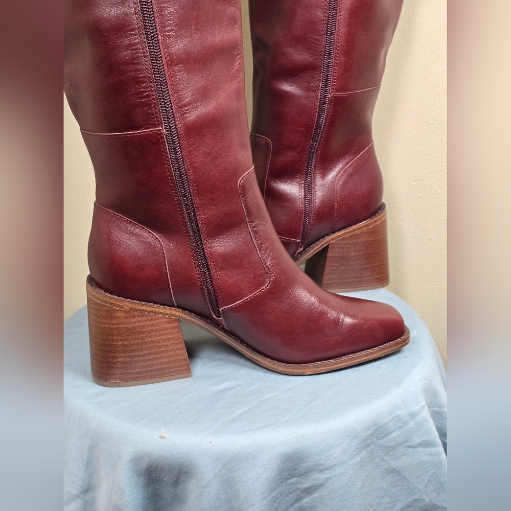 Vince Camuto Burgundy Over the Knee Boots Size 7 W NWOT. - Picture 10 of 13